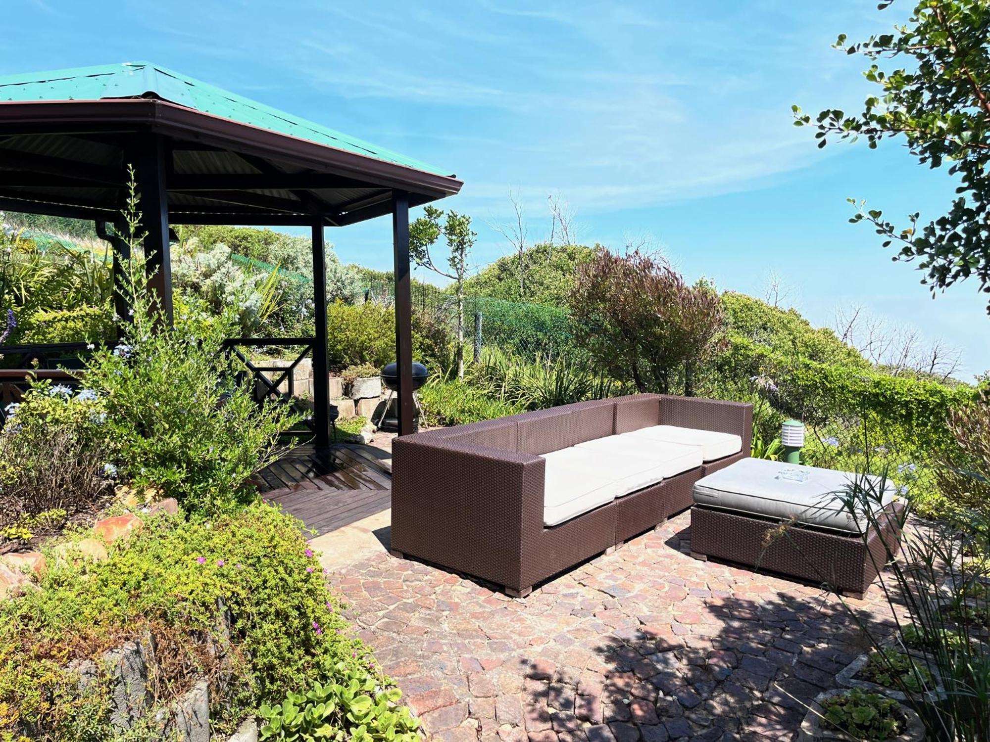 Peaceful Guest Suite With Balcony Views And Garden Setting Brenton-on-Sea Exterior photo